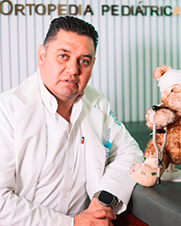 Dr. Alfonso Cabral Suárez del Real